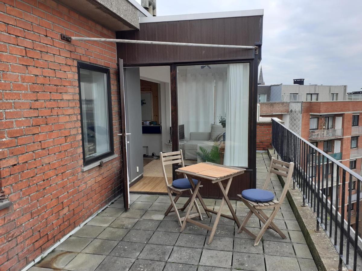 Апартаменты Gezellig Centraal Gelegen Penthouse Oostende Экстерьер фото
