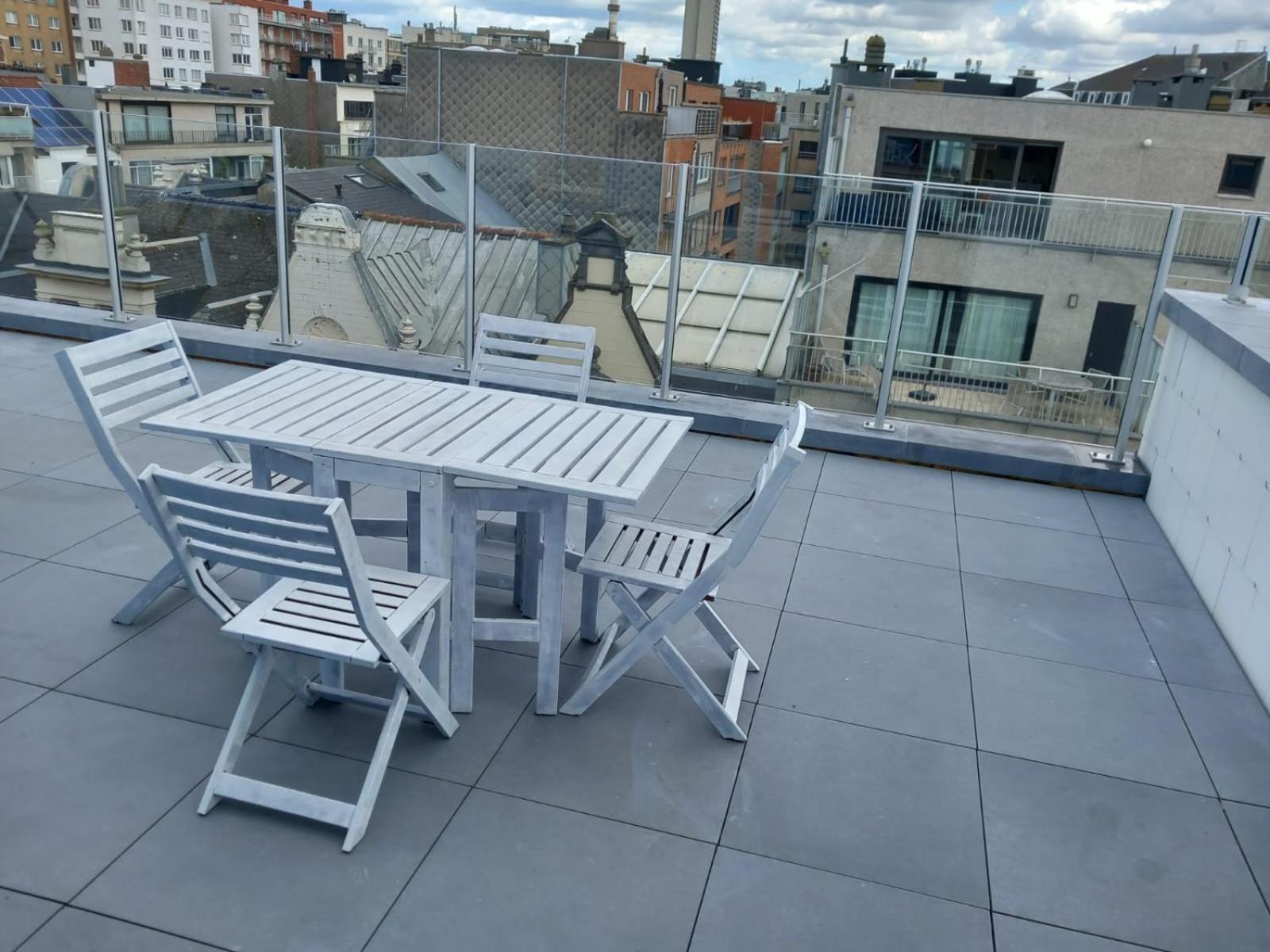 Апартаменты Gezellig Centraal Gelegen Penthouse Oostende Экстерьер фото